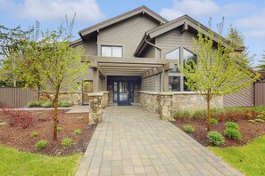 Exterior - Ski-In/Ski-Out Condo on Dollar Mountain with Shared Pool & Hot Tub (Sun Valley)