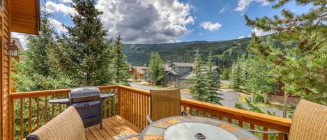 تناول الطعام بالخارج