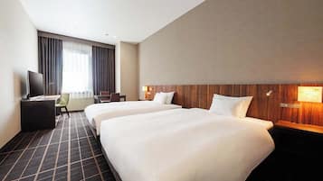 Blackout curtains, free WiFi, bed sheets