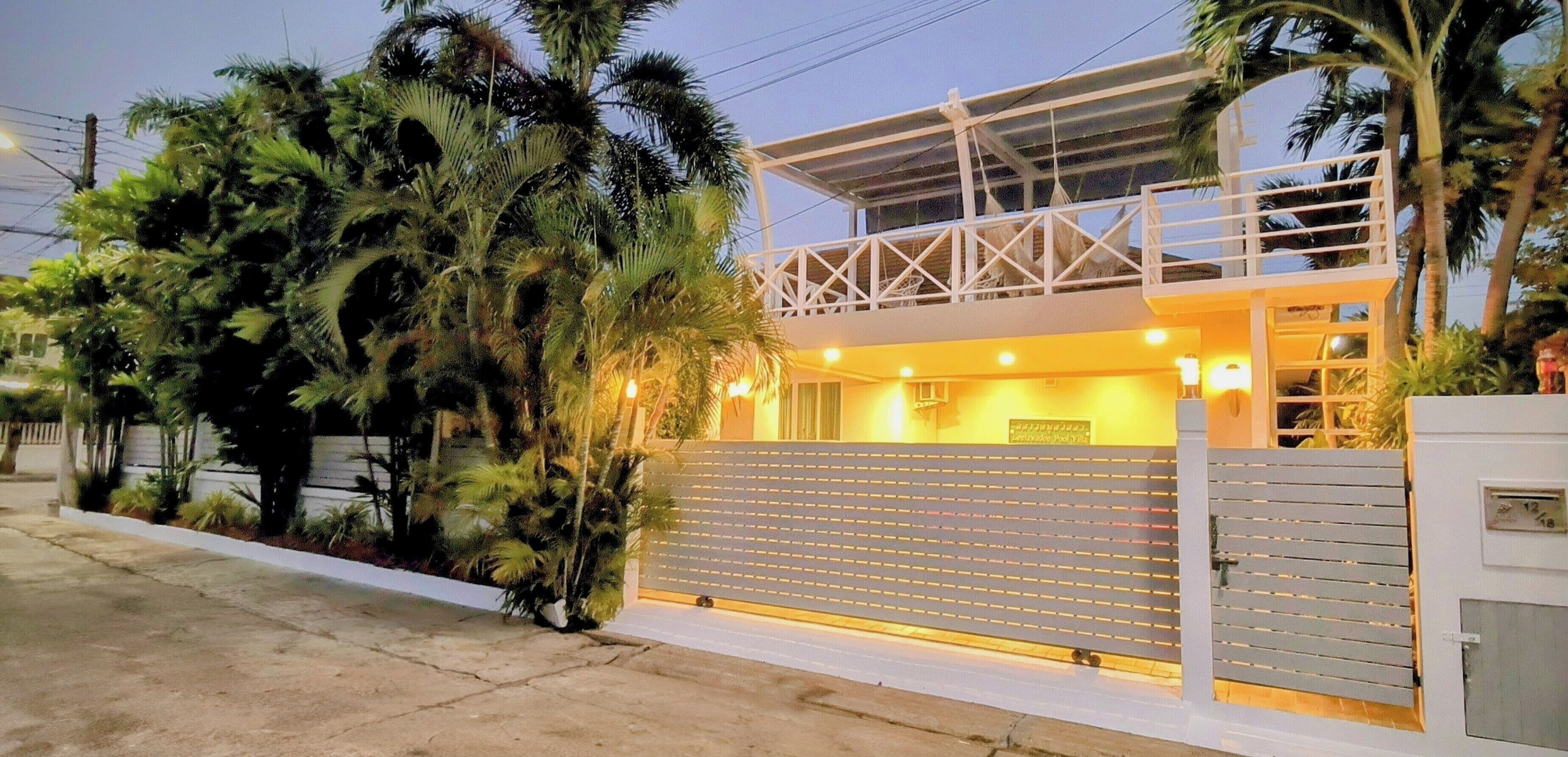 Exclusive Villa, 3 Bedrooms, Pool View