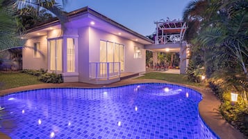Exclusive Villa, 3 Bedrooms, Pool View | 3 bedrooms, Egyptian cotton sheets, hypo-allergenic bedding