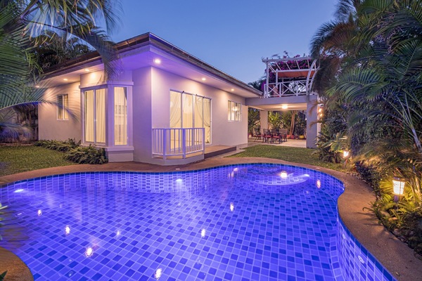 Exclusive Villa, 3 Bedrooms, Pool View | 3 bedrooms, Egyptian cotton sheets, hypo-allergenic bedding