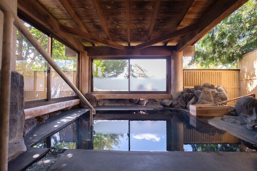 Yufuin Onsen Tsukanoma