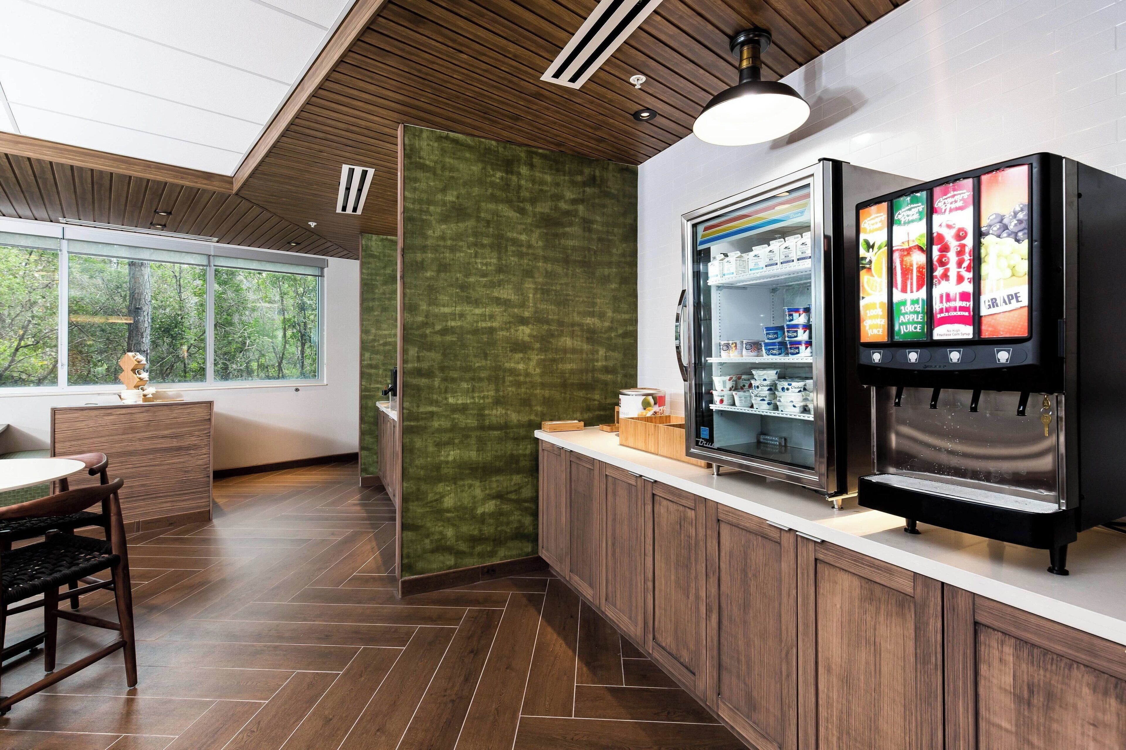 free daily continental breakfast