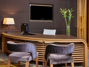 Business centre - Crowne Plaza Zhongshan Wing on City (Zhongshan)