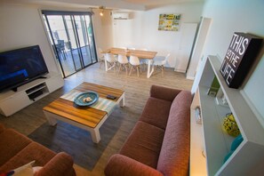 Ferienhaus, 5 Schlafzimmer, Flussblick | Wohnzimmer