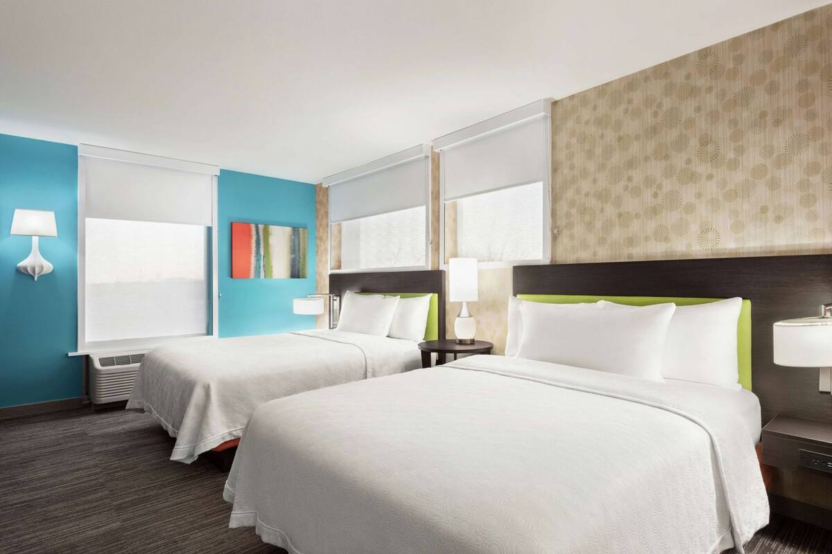 In-room safe, desk, laptop workspace, blackout drapes