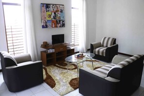 Apartemen | Meja kerja, setrika/meja setrika, dan Wi-Fi gratis