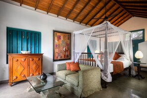 Moonamal | Bathroom | Free toiletries, hair dryer, bathrobes, bidet - The Last House (Morakatiyara)