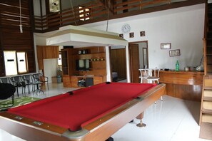 Billiards - Villa Bayu Lembang (Lembang)