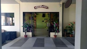 Interior - Amanentez Olongapo (Olongapo)