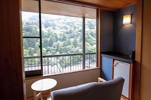 傳統客房, 非吸煙房 (Japanese Style, 5 People) | 1 間臥室、高級寢具、客房內保險箱、熨斗/熨衣板