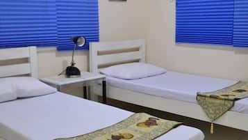 1 bedroom, desk, free WiFi, bed sheets