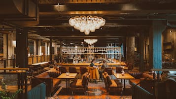 3 ristoranti, aperti a colazione