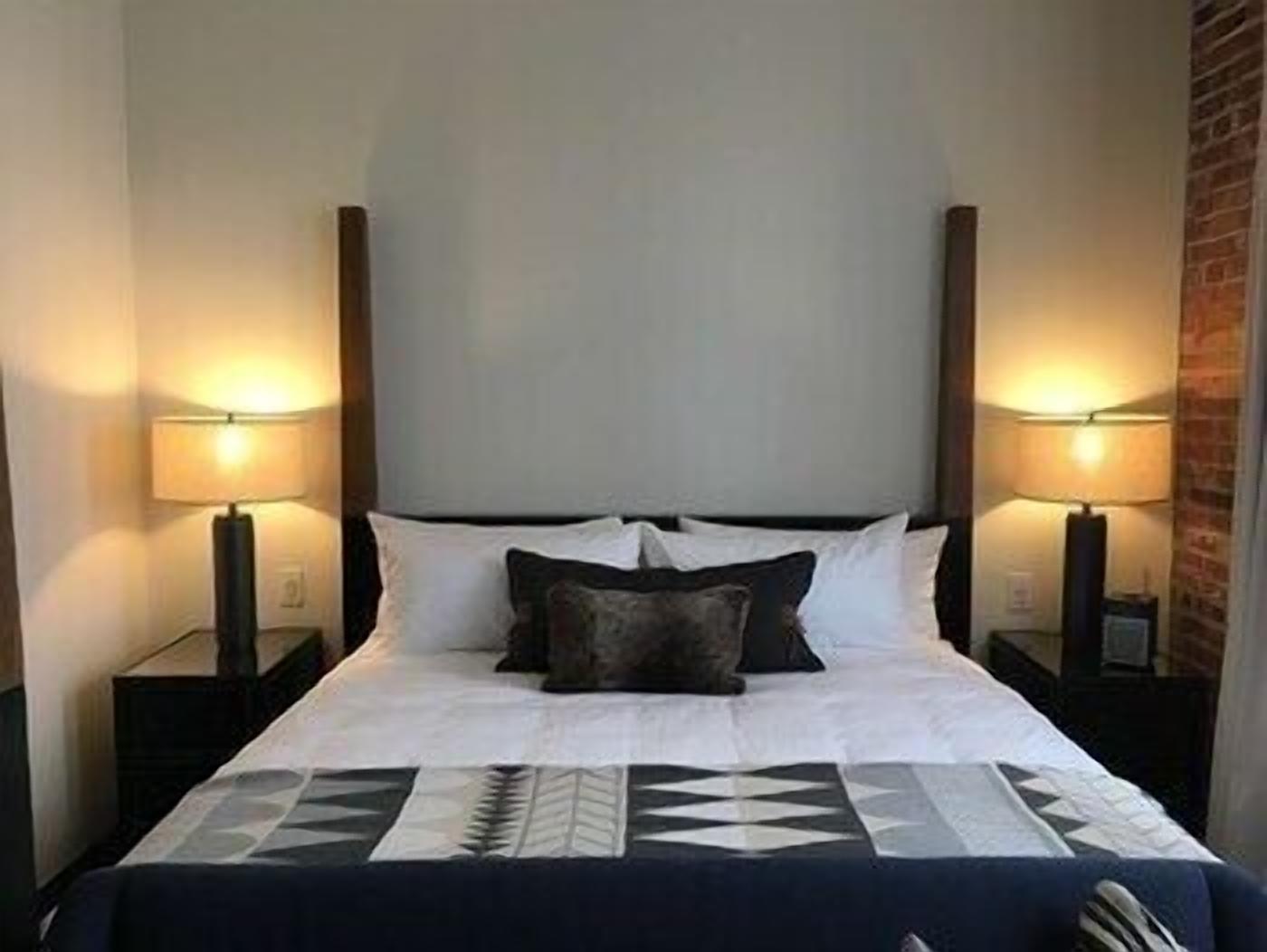 Premium bedding, pillow-top beds, minibar, in-room safe