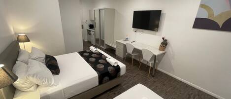 Deluxe-Doppel- oder -Zweibettzimmer, eigenes Bad