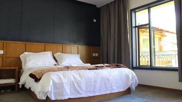 Comfort-Doppelzimmer, Gartenblick | Schreibtisch, Verdunkelungsvorhänge, kostenloses WLAN