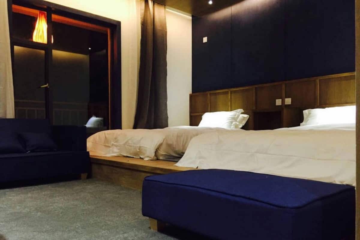 Comfort Twin Room, Garden View | Desk, blackout curtains, free WiFi