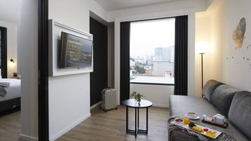 Suíte (de Braga) | Roupas de cama premium, frigobar, cofres nos quartos, escrivaninha