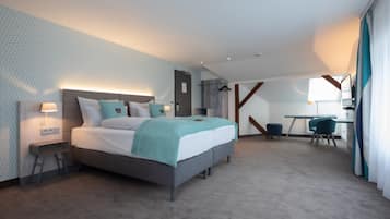 Deluxe-Dreibettzimmer | Zimmersafe, schallisolierte Zimmer, kostenlose Babybetten
