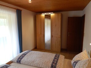 Apartment, 3 Bedrooms, Balcony (FeWo A) - Gästehaus Schmaus (Reit im Winkl)