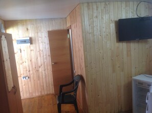 1 soverom, sengetøy av topp kvalitet, minibar og skrivebord