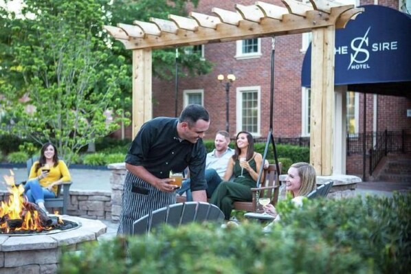 Property grounds - The Sire Hotel Lexington, Tapestry Collection by Hilton (Lexington)