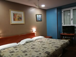 Classic-Doppelzimmer | Kostenloses WLAN, Bettwäsche