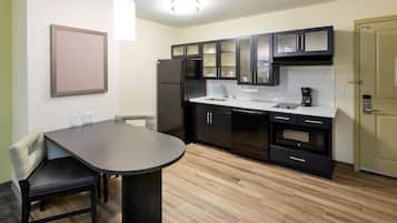 1 bedroom, premium bedding, desk, blackout drapes