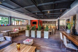 Bar (in der Unterkunft)