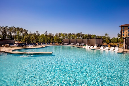 5 indoor pools, seasonal outdoor pool, cabanas (surcharge), sun loungers. Great Wolf Lodge Atlanta / LaGrange, GA