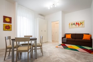Studio | Living area | Flat-screen TV - Benzi (Como)