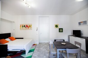 Studio | Bügeleisen/Bügelbrett, kostenloses WLAN