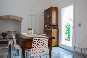 Fireplace - Riz Salento Guest House (Montesano Salentino)
