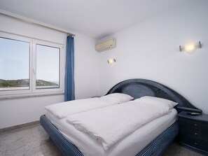 4 Schlafzimmer, Reisekinderbett, kostenloses WLAN