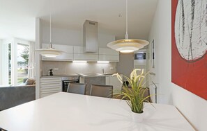 Kühlschrank, Herdplatte, Geschirrspüler