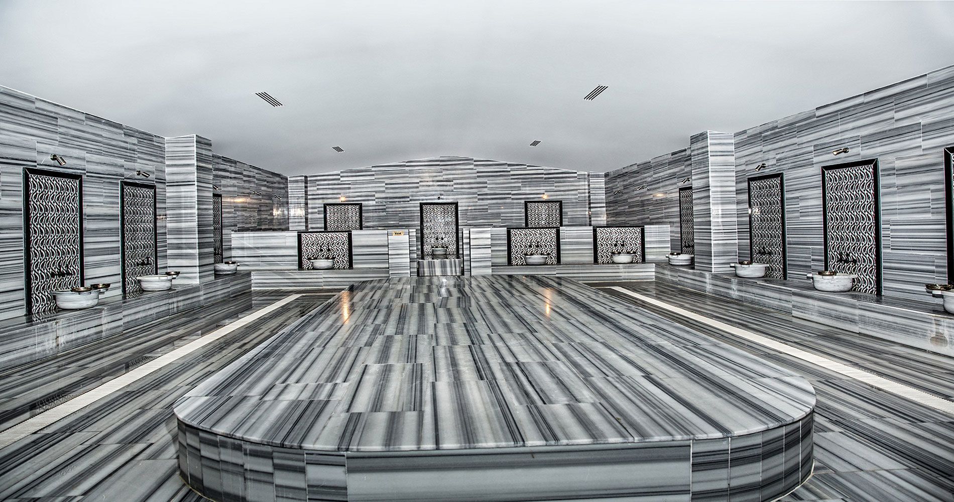 Sauna, Dampfbad, Thermalbad/Mineralquelle, Türkisches Bad/Hamam