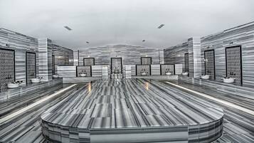 Sauna, Dampfbad, Thermalbad/Mineralquelle, Türkisches Bad/Hamam