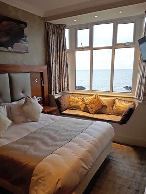 Premier Room, 1 Double Bed, Ensuite, Sea View | In-room safe, desk, iron/ironing board, free WiFi - The Cottage Hotel (Kingsbridge)