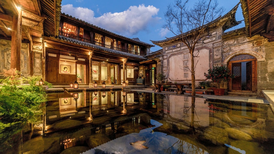 Dali Old Courtyard Boutique Inn