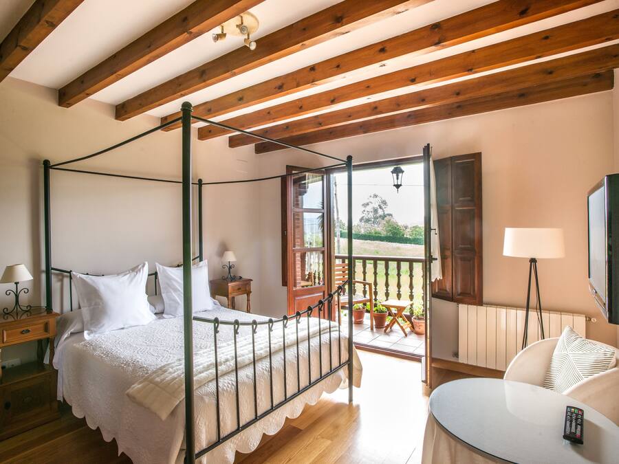 Double or Twin Room | Cots/infant beds, free WiFi, bed sheets