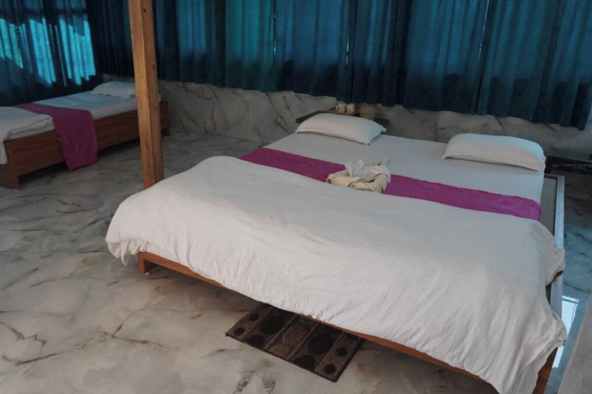 Studio Suite tiện nghi đơn giản | Bộ đồ giường cao cấp, minibar, két bảo mật tại phòng, bàn 