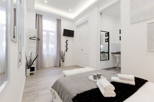 Budapest Holidays Residence