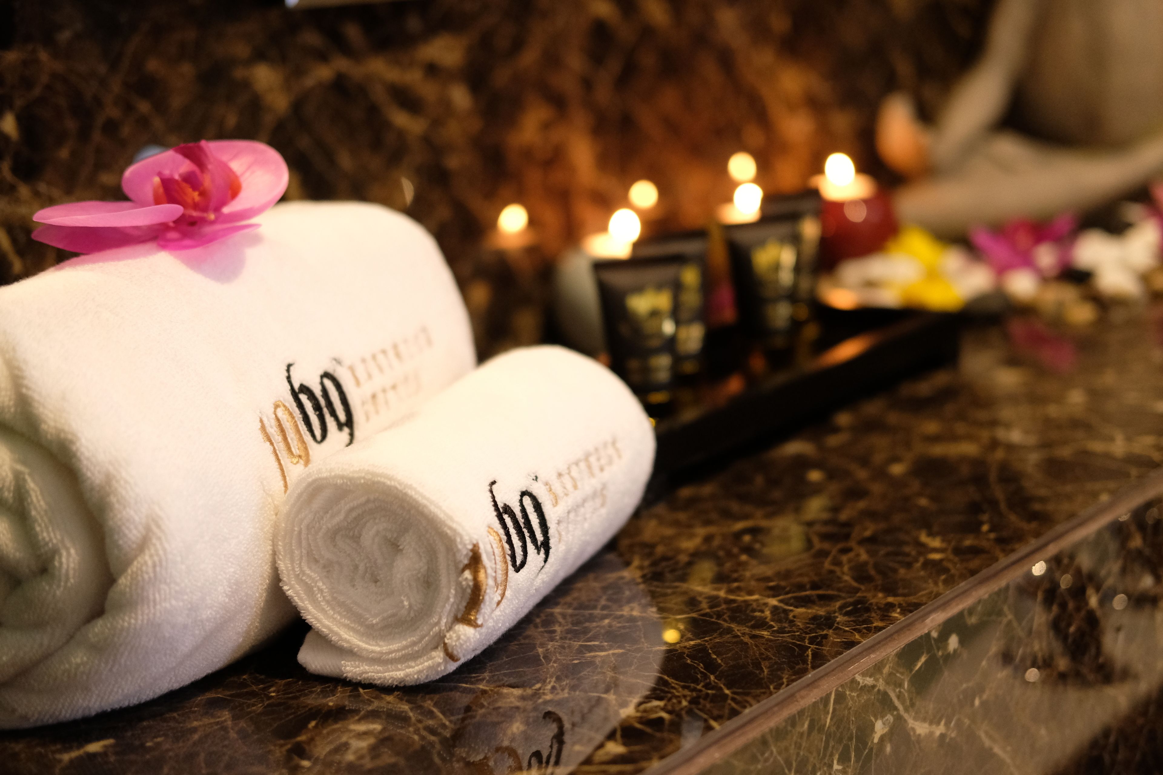 1969 chairman's suite | bathroom amenities | shower, rainfall showerhead, free toiletries, hair dryer