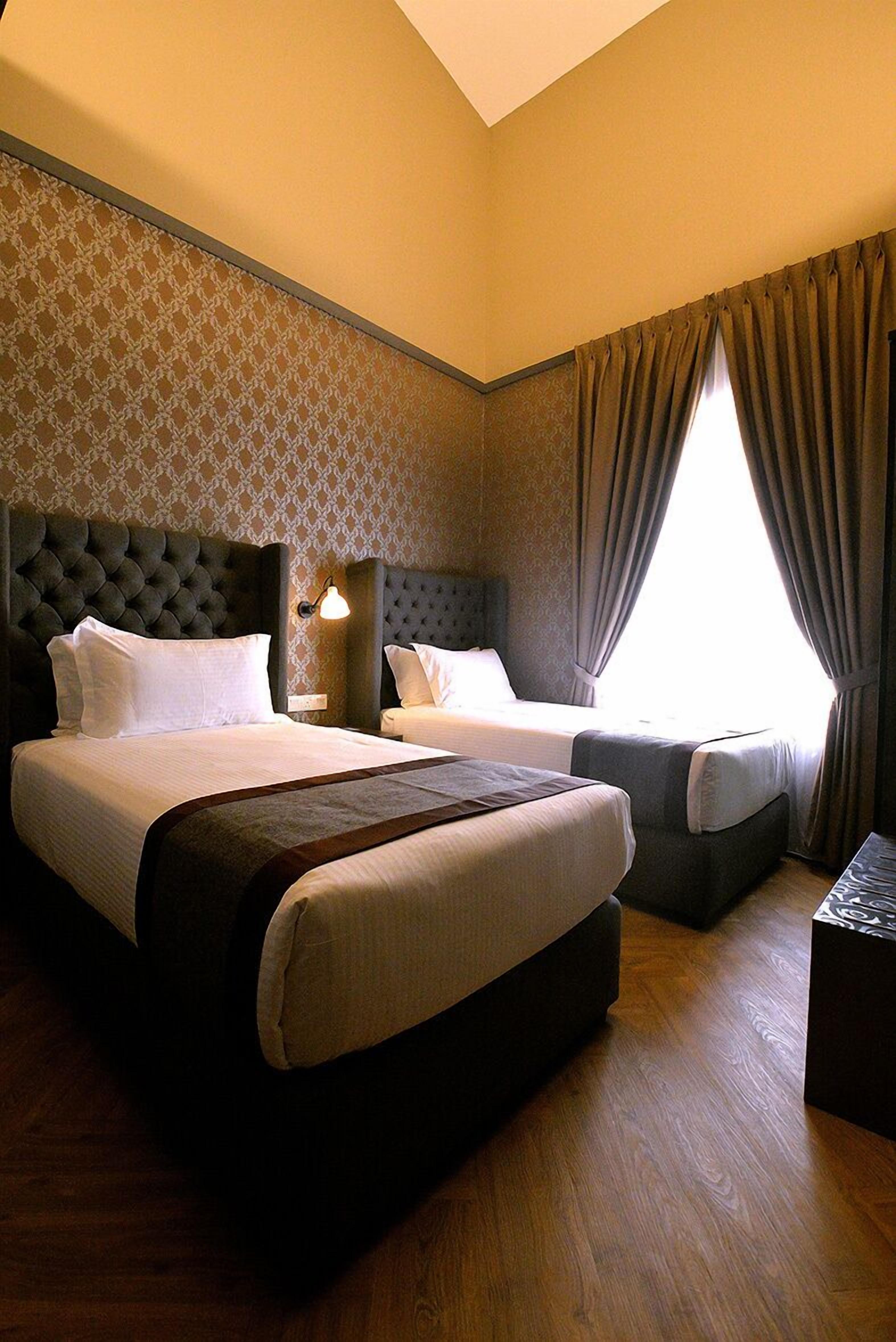 premium duplex | in-room safe, iron/ironing board, free wifi