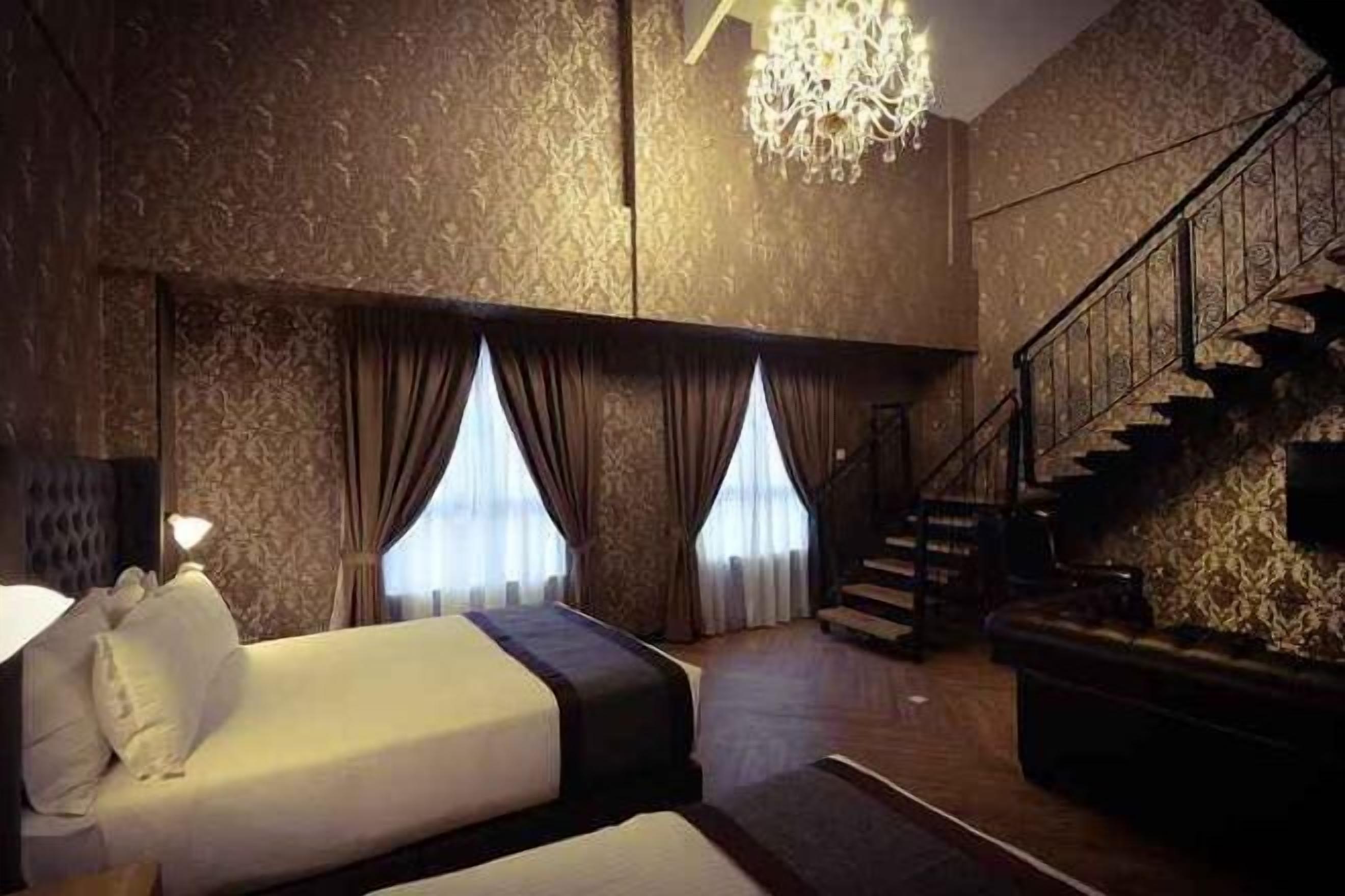 In-room safe, iron/ironing board, free WiFi