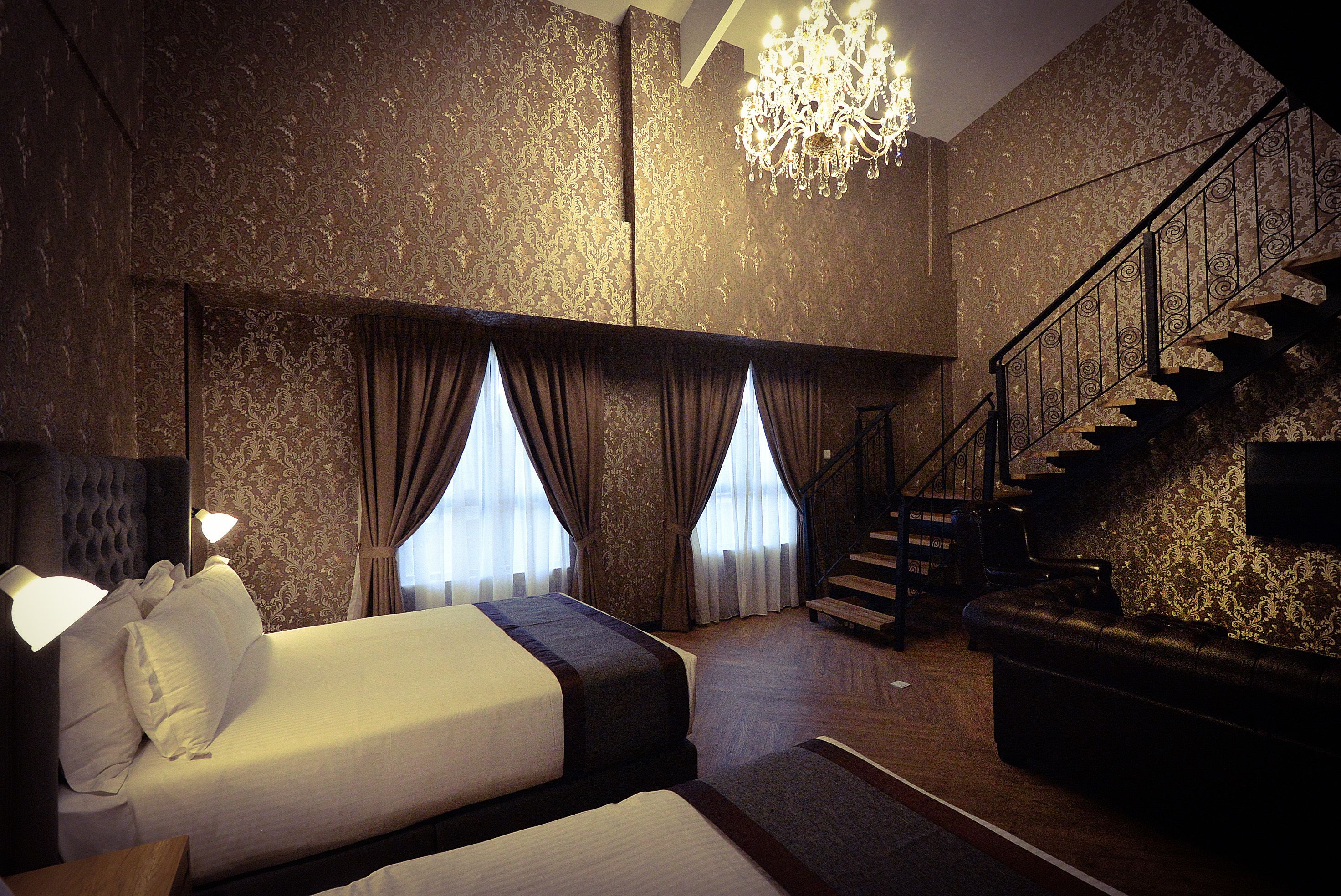 classic duplex | in-room safe, iron/ironing board, free wifi