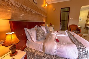 Habitación Deluxe doble, vistas al jardín | 1 dormitorio, sábanas italianas Frette, ropa de cama de alta calidad