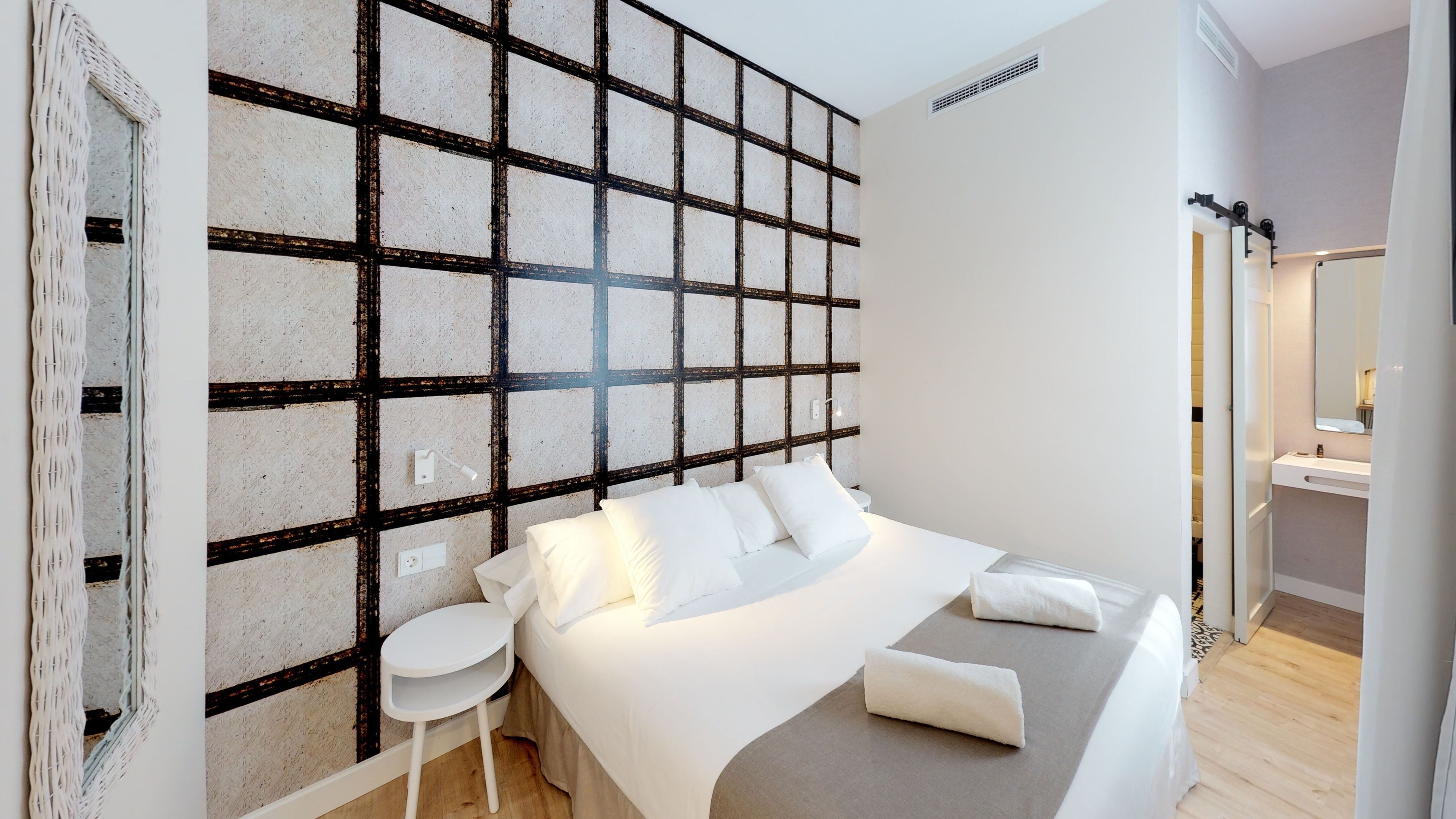 superior double room | living area | flat-screen tv