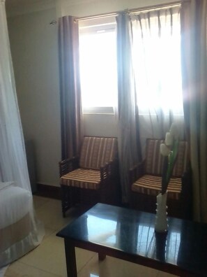 Escrivaninha, Wi-Fi de cortesia